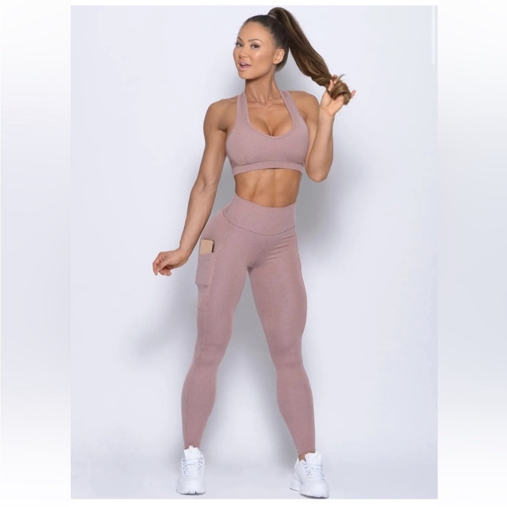 Bombshell Women's mauve High-Waisted Leggings